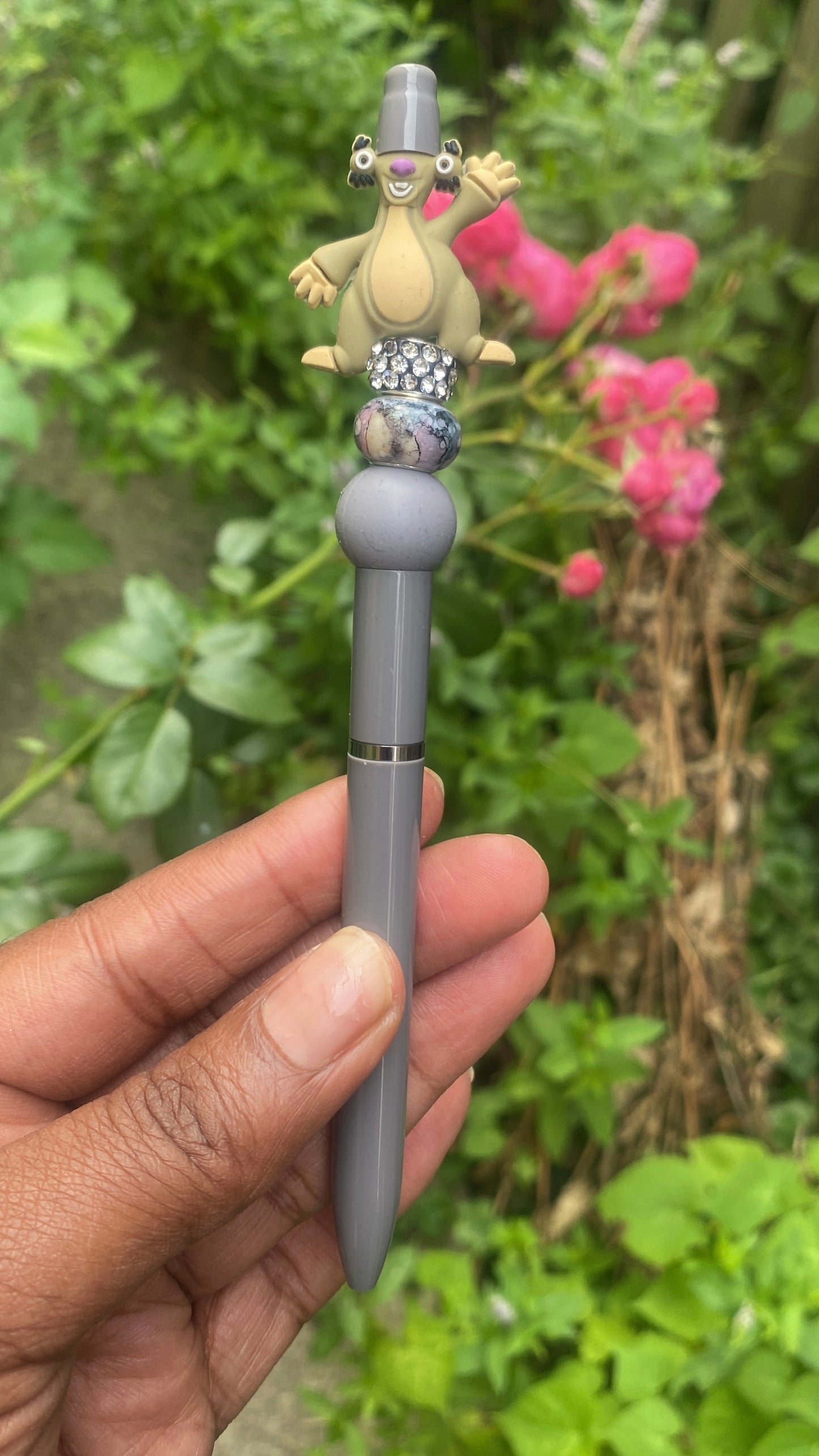 Sid Beaded Pen Grey Madagascar