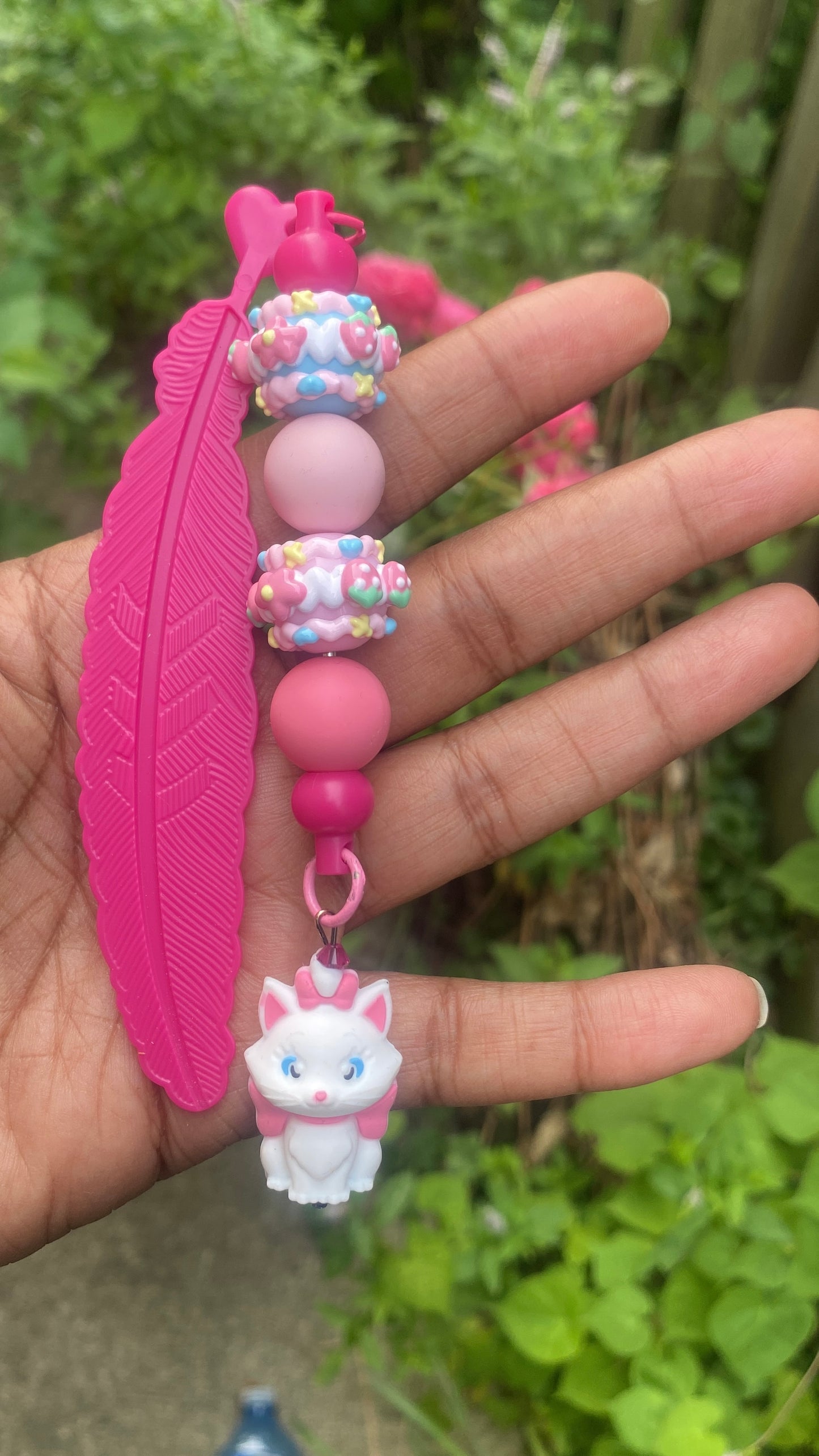 Marie Beaded Cat Cake Charm Bookmark