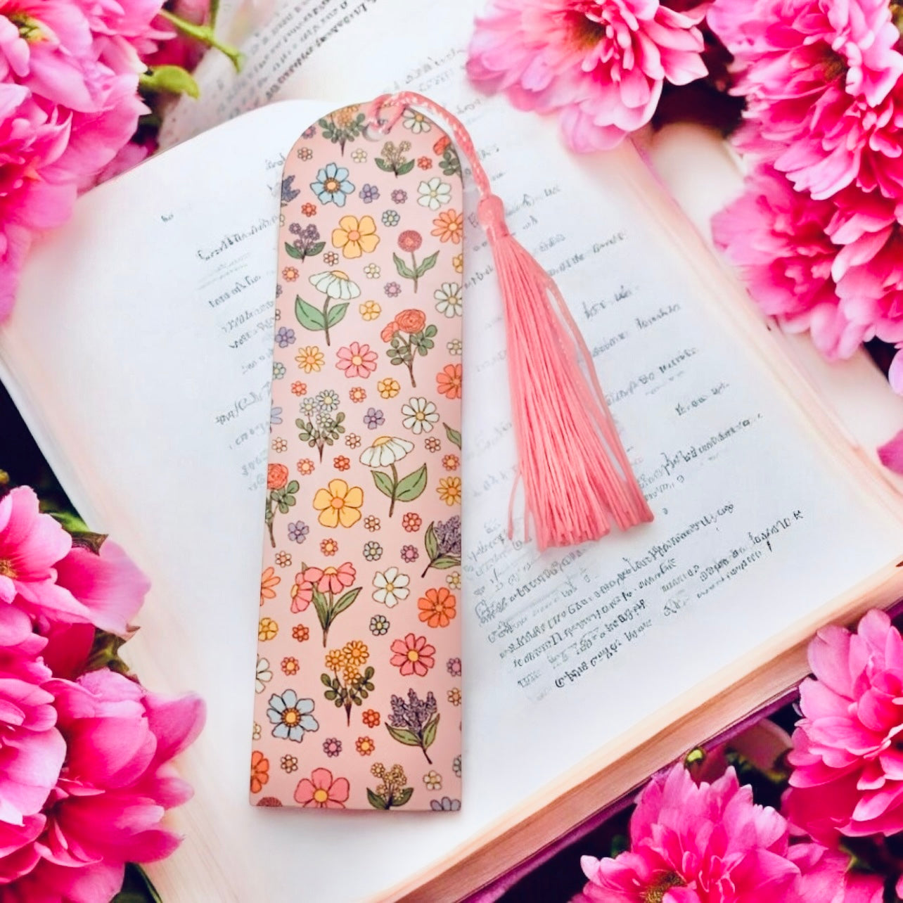 Cute cottage core inspired pink floral bookmark, flowers, romance lovers, Bookish Gift Ideas