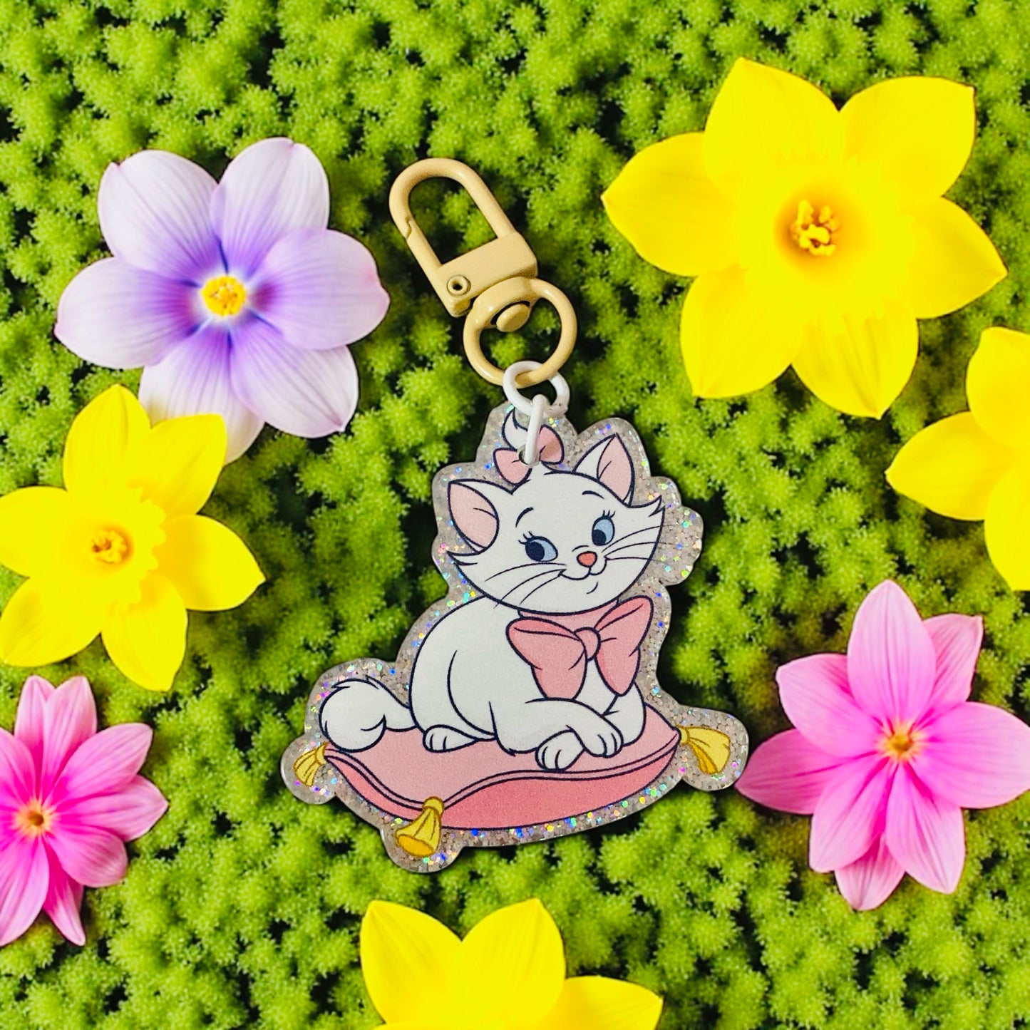 Marie Cat Key chain charm, purse tag & friends, Reading, junk journaling, keychain, bookmark, 80s, 90s, vintage era, nostalgia, Besties, best friend, keychain, white cate, purse charm